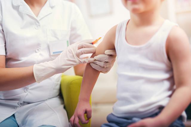 MMR vakcinu dobilo svako 4. dete: 